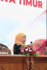 Gubernur Khofifah Lantik 128 Kepala Sekolah di Jawa Timur, Tekankan SDM Unggul untuk Indonesia Emas 2045