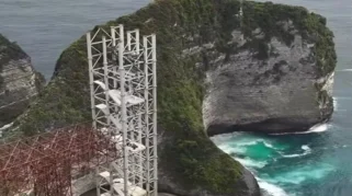 Gugatan Hukum Investor Terhadap Pemprov Bali atas Proyek Lift Kaca Pantai Kelingking