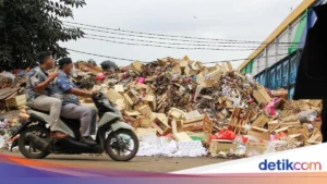 Gunungan Sampah di Pasar Induk Kramat Jati Akhirnya Terangkat, Pasar Kini Bersih