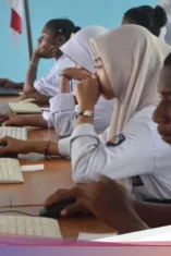 Guru di Bondowoso Pinjamkan Laptop agar Siswa Bisa Ikuti Ujian TKA SD