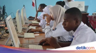 Guru di Bondowoso Pinjamkan Laptop agar Siswa Bisa Ikuti Ujian TKA SD