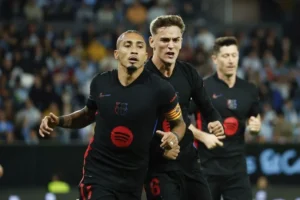 Hansi Flick Siapkan Barcelona untuk Tantangan Besok di Celta Vigo