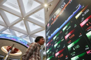 IHSG Jumat (10/4) Tembus 7.455, Saham RAJA dan BUMI Masuk Rekomendasi Analis di Tengah Tekanan Koreksi