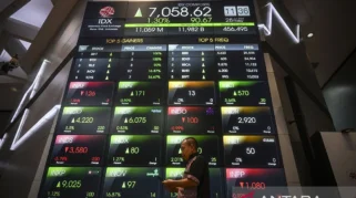 IHSG Menguat 2,05% ke Level 7.458,5; Bursa Asia Kompak Hijau