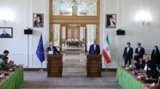 Islmabad Liburkan Dua Hari Menjelang Pembicaraan Nuklir AS-Iran