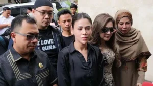 Jadi Tersangka, 2 Wanita Sumpah Injak Al‑Qur’an Langsung Ditahan