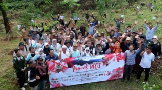 Jaga Resapan Air, 500 Pohon Ditanam di Kawasan Puncak Sriti
