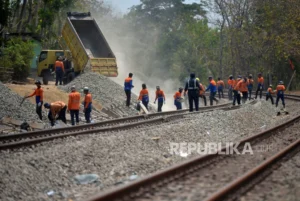Jalur Selatan Lumpuh Akibat BangunKarta Anjlok, Jadwal KA Diubah
