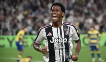 Jonathan David Bantu Juventus Raih Kemenangan 2-0 atas Genoa, Dorong Persaingan Liga Champions