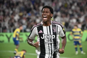 Jonathan David Bantu Juventus Raih Kemenangan 2-0 atas Genoa, Dorong Persaingan Liga Champions