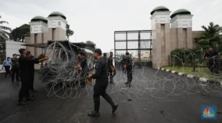 Kantor Gubernur Kaltim Dipagari Kawat Berduri Jelang Aksi 21 April, Rudy Masud Siapkan Keamanan Ketat