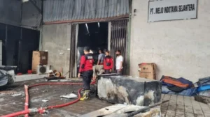 Kantor sekaligus Gudang di Situbondo Terbakar, Api Cepat Terbendung
