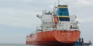 Kapal Perang Rusia Singgah Jakarta, Harga Plastik Naik Akibat Konflik Timur Tengah