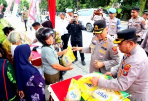 Kapolres Labuhanbatu Luncurkan Warung Polri Presisi, Hadirkan 500 Porsi Makanan Gratis