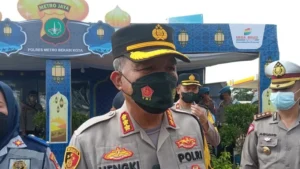 Kapolres Metro Bekasi Hadiri Lebaran di Kampung Gabus, Perkuat Silaturahmi dan Keamanan