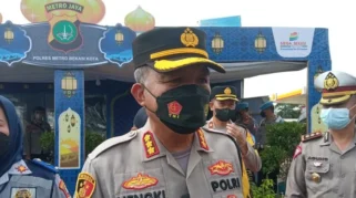 Kapolres Metro Bekasi Hadiri Lebaran di Kampung Gabus, Perkuat Silaturahmi dan Keamanan