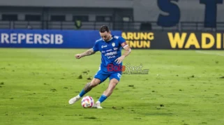 Kapten Persib Marc Klok Jawab Kontroversi Bonus Rp1 Miliar dari Menteri Ara