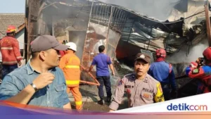 Kebakaran di SPBE Cimuning, Bekasi, Menewaskan Dua Anak dan Melukai Tiga Anggota Keluarga