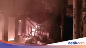 Kebakaran Lalap Rumah di Grogol Petamburan, 5 Orang Sekeluarga Tewas