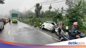 Kecelakaan Beruntun di Kertek, Wonosobo, Libatkan Lima Kendaraan, Dua Orang Meninggal
