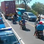 Kemacetan Panjang di Jalan Banyuwangi‑Situbondo ke Pelabuhan Ketapang Terurai, Asosiasi Driver Puji Polresta Banyuwangi