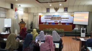 Kepala Dinas Pendidikan Jombang Bersama BBPMP Jatim Pantau Pelaksanaan TKA SD di Jombang