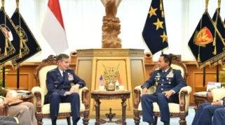 Kerja Sama Pertahanan Indonesia-AS Tak Konsultasi dengan DPR, Pemerintah Tegaskan Tidak Ada Kebijakan Bebas Terbang