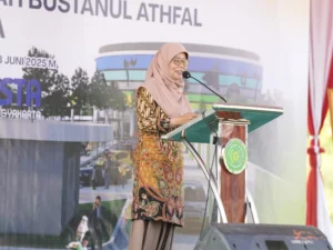 Ketua Umum PP Aisyiyah Dorong Lulusan UNISA Yogyakarta Siap Hadapi Tantangan Zaman dan Terus Belajar