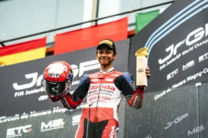 Kiandra Ramadhipa Belajar dari Pengalaman Veda Ega dan Mario Aji di Red Bull Rookies Cup 2026