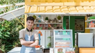 Kios Kecil di China Ini Diam-diam Jadi Tempat Tujuan Harian Warga