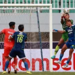 Kiper Persib Bandung Pecahkan Rekor Clean Sheet Liga 1, Melewati Andritany