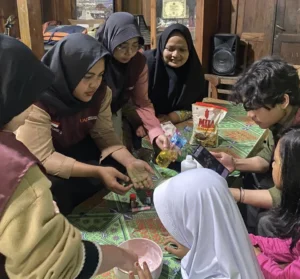 KKN Mahasiswa Unmuh Jember Gelar Bimbingan Belajar Gratis untuk Anak PAUD dan SD