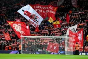 Kontroversi Anfield: Komentar Moyes, Harga Tiket, dan Tekanan Liga