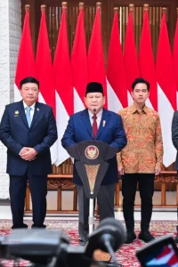 Kunjungan luar negeri Prabowo disorot di tengah efisiensi, pengamat sebut strategi amankan cadangan