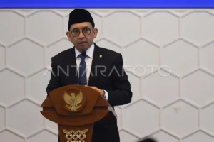 Langkah Fadli Zon yang Bikin Raja Solo PB XIV Purboyo Marah, Menteri Kebudayaan Digugat ke PTUN