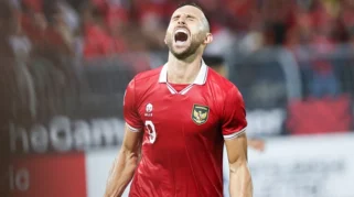 Liverpool Apresiasi Gelandang 20 Tahun yang Cetak Gol Debut di Indonesia, Legenda Reds Pujikan Sepakan Jarak Jauh