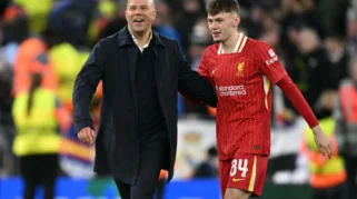 Liverpool Tertunduk 4-0 dari Manchester City, Slot Soroti Kekurangan Semangat dan Tekanan pada Rio Ngumoha