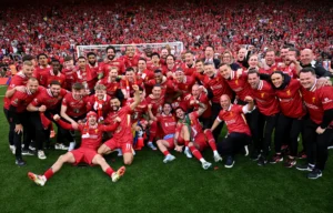 Liverpool Tundukkan Fulham 2-0 di Anfield, Memperkuat Peluang Champions League