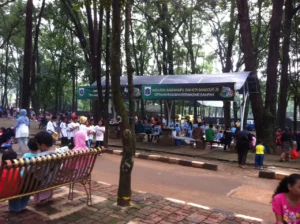 Long Weekend Paskah, 13.000 Pengunjung Memadati Ragunan