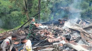 Lupa Matikan Kompor, Dapur Warga Situbondo Terbakar