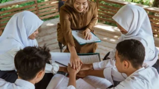 Mahasiswa KKN Afirmasi Unmuh Jember Gelar Istighosah Bersama Siswa, Orang Tua, dan Guru di TK Pertiwi Prasi