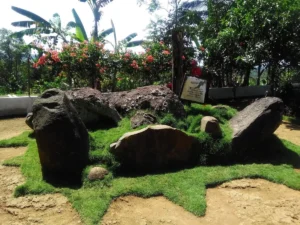 Mahasiswa KKN RPL Unmuh Jember Kenalkan Situs Duplang sebagai Destinasi Edu-wisata Bersejarah