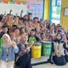 Mahasiswa KKN RPL Unmuh Jember Tanamkan Kepedulian Lingkungan Sejak Dini Melalui Pengumpulan Bank Sampah