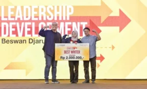Mahasiswa UNEJ Angkat Isu Becak di Surakarta, Raih Best Speaker Leadership Development