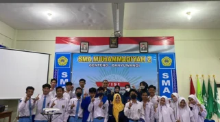 Mahasiswa Universitas Muhammadiyah Jember Gelar Literasi Sains Terapan di SMA Muhammadiyah 2 Genteng