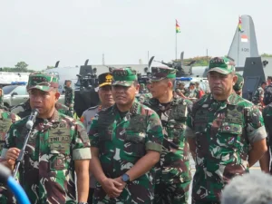 MBG Watch Gugat MK atas Pelibatan TNI-Polri yang Dinilai Legalkan Bisnis Aparatur Negara