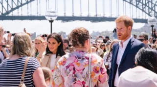 Meghan Markle dan Pangeran Harry Kunjungi Australia Naik Pesawat Komersil, Jadi Juri Tamu MasterChef