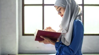 Membaca Perempuan dari Perspektif Sistem Barat dan Islam