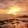 Mengapa Sunrise di Pantai Ciantir Menjadi Magnet Fotografer