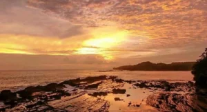 Mengapa Sunrise di Pantai Ciantir Menjadi Magnet Fotografer